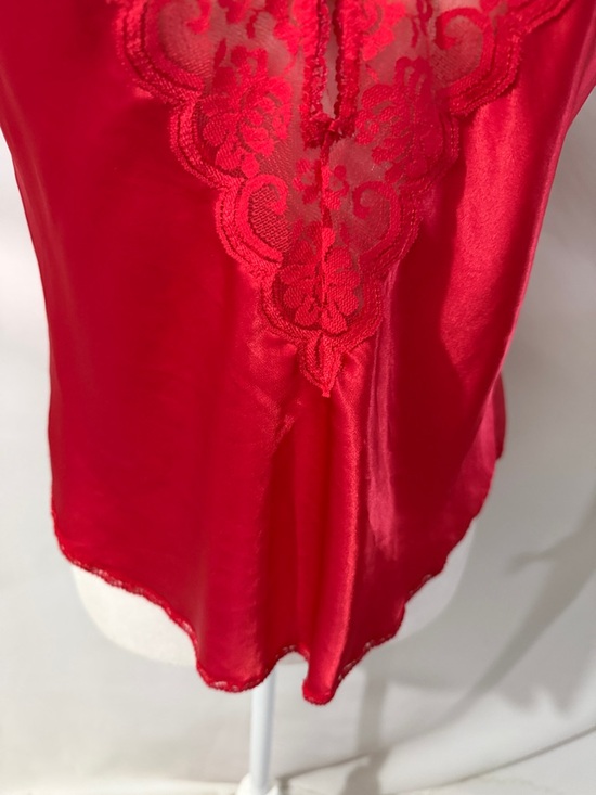 VINTAGE Maidenform Chantilly Red Satin & Lace Camisole Sz 36 - Picture 3 of 6